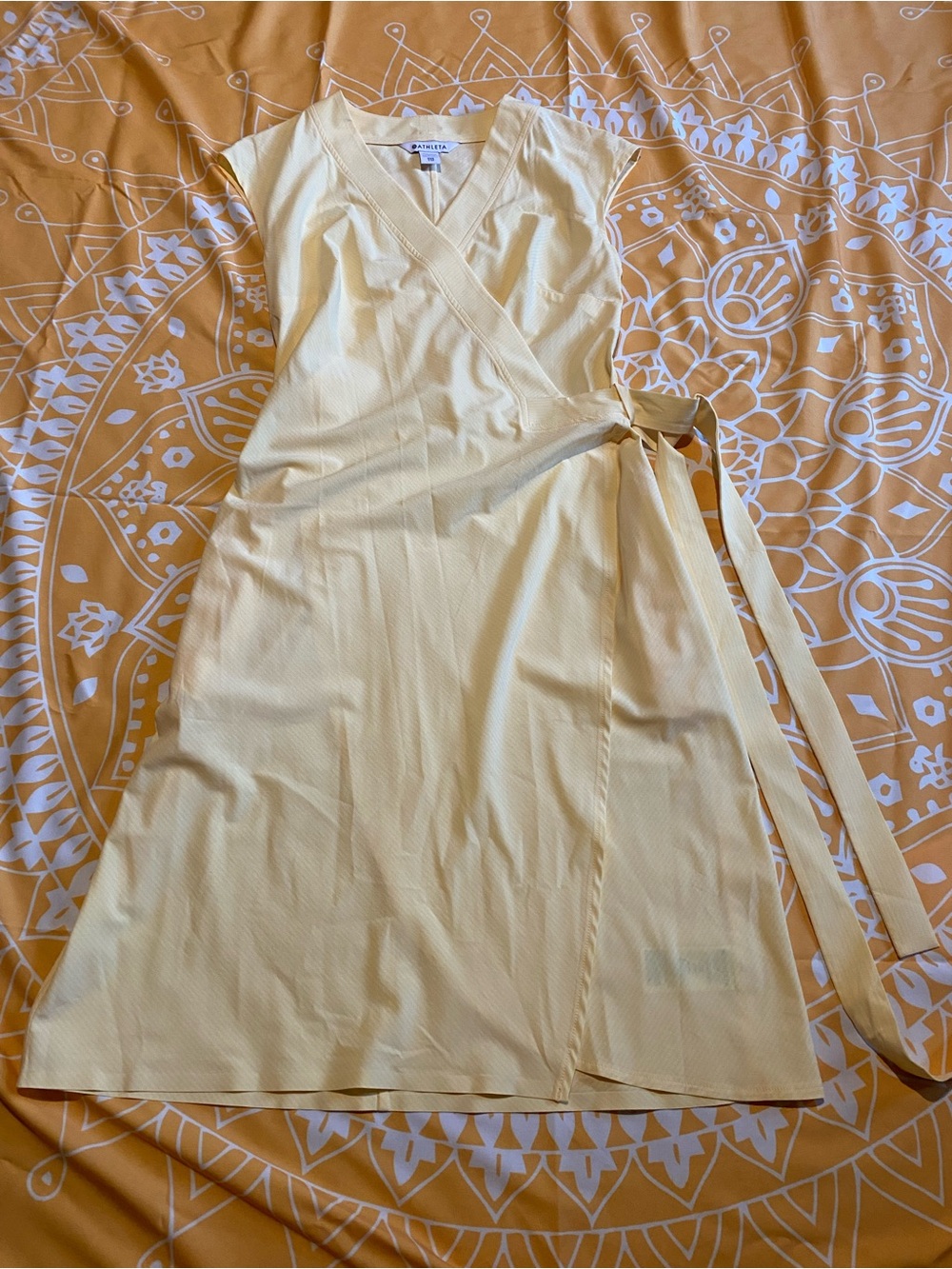 Athleta Newport short sleeve Pale Yellow stripe Wrap midi Dress XXS